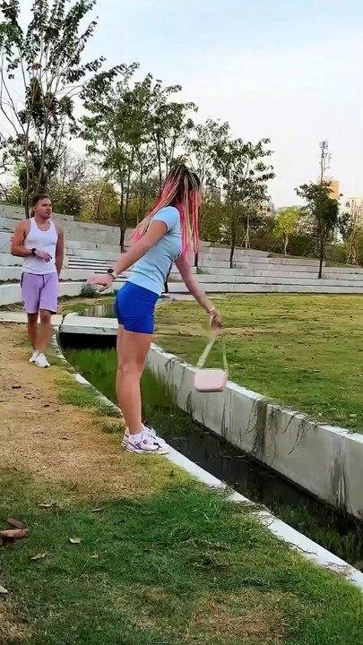 Wait for it… 😱#pranks #crazy #comedy