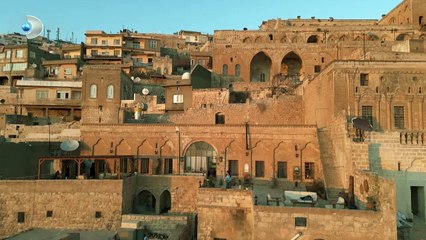 ‘De Mardin’ i seslendiren oymuş! Uzak Şehir’de Haluk Bilginer ve Aşkın Nur Yengi sürprizi