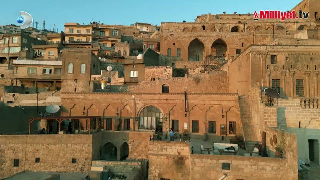 Reyting rekortmeni dizi Uzak Şehir'de Haluk Bilginer ve Aşkın Nur Yengi sürprizi