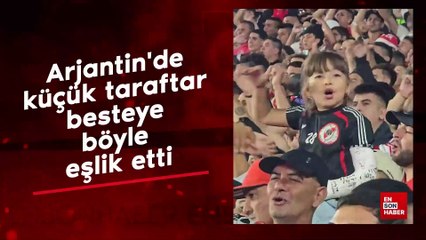 Arjantin'de küçük taraftar besteye böyle eşlik etti