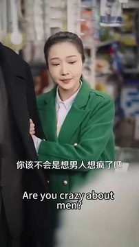 Traveled back to the 80s, forced to marry an overweight man, she helped him lose weight. He became a tycoon and protected her for life.