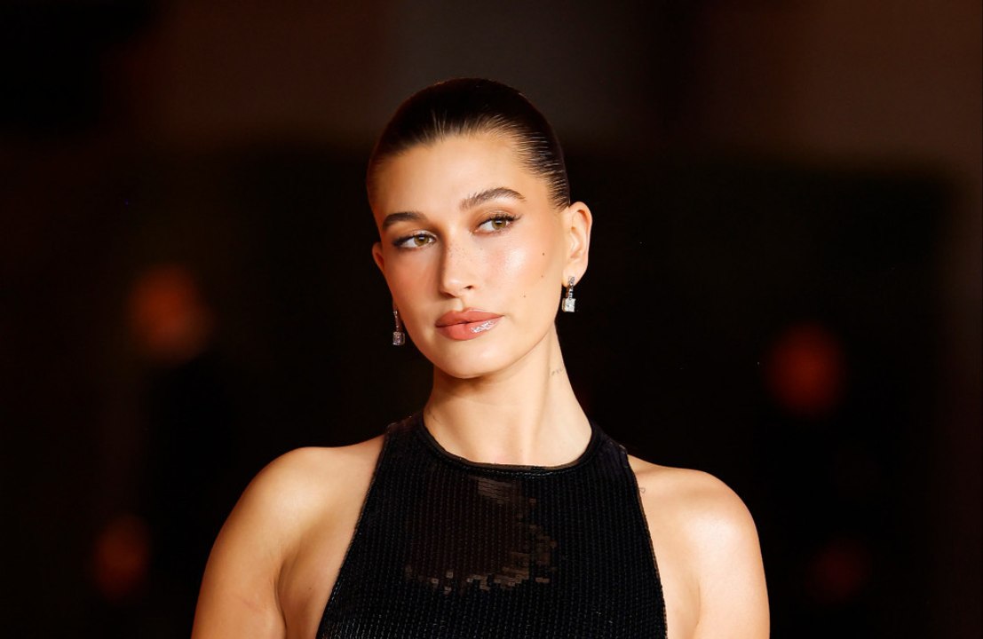 Hailey Bieber toujours en guerre contre Selena Gomez ? Son porte-parole fait une rare déclaration