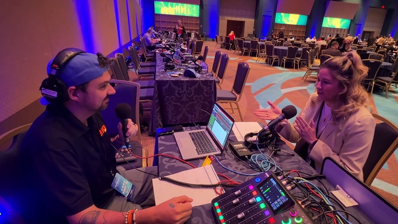 Coop chats with Helenn Kickendall, Marketing Strategist Manager on Walt Disney World with Young Kids