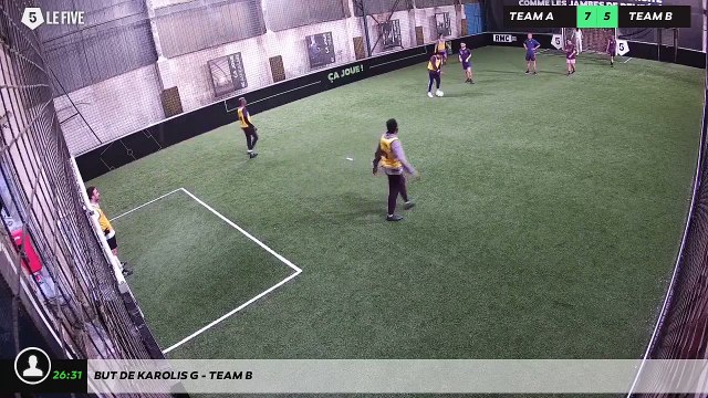 But de Karolis G - Team B