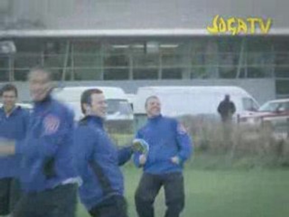 Nike - Joga bonito Rooney