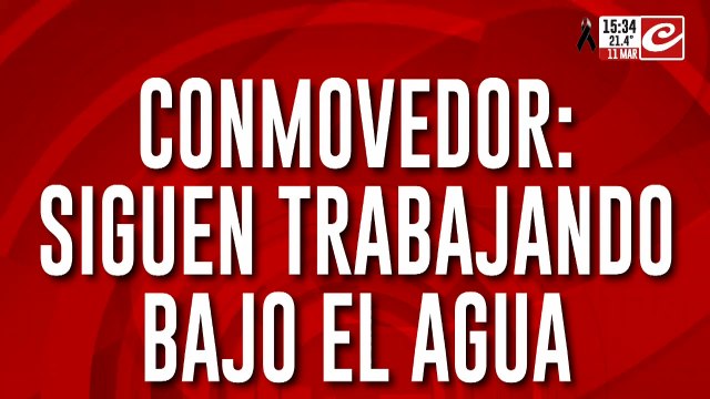 Conmovedor: pacientes siguen trabajando bajo el agua y salieron a buscar pacientes casa por casa
