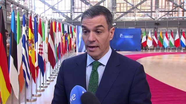 Sánchez traslada a Feijóo que el jueves hablarán sobre cómo mejorar la defensa y Trump