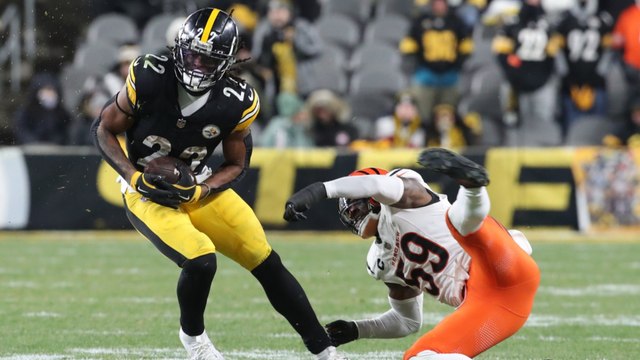 Najee Harris Signs One-Year $9.25M Deal with Chargers