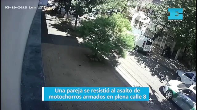 Una pareja se resistió al asalto de motochorros armados en plena calle 8