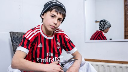 Teen entrepreneur becomes go-to barber after learning from YouTube