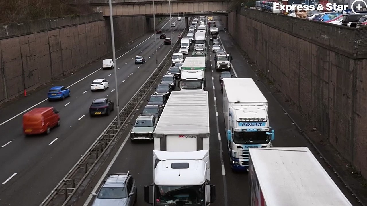 Lorry fire causes horrendous traffic delays on M5 motorway near Halesowen.