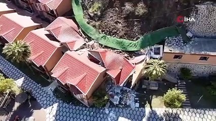 Otelde heyelan paniği: İstinat duvarı çöktü