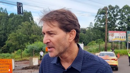 Obra da ponte sobre o Rio Quati avança e trânsito é interditado na Souza Naves Sul