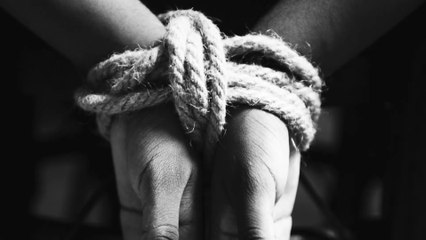 Adolescente fue secuestrada, abusada y forzada a falsificar su edad: así cayó en Bogotá