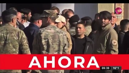 Milei en Bahía Blanca, entre la foto y la furia de los vecinos: "¡Son una manga de caretas!"