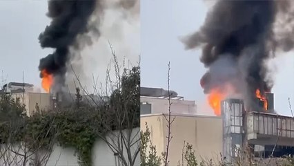 Ataşehir'de AVM'de yangın
