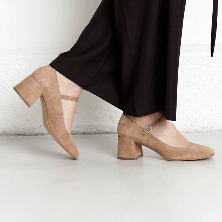 225-ALIENOR-VELOURS-E25-CAMEL_VIDEO