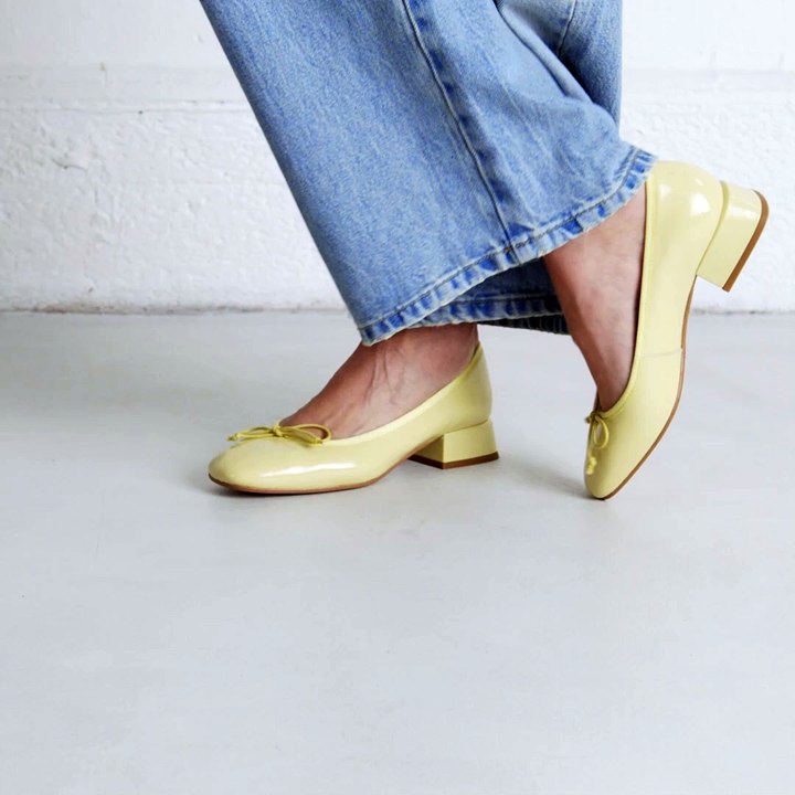 264-DYBIL-VERNIS-PLISSE-E25-JAUNE_VIDEO