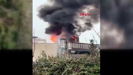 Ataşehir'de tadilattaki AVM'de yangın çıktı!
