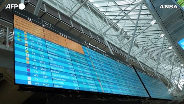In Germania traffico aereo paralizzato per lo sciopero di 24 ore del personale