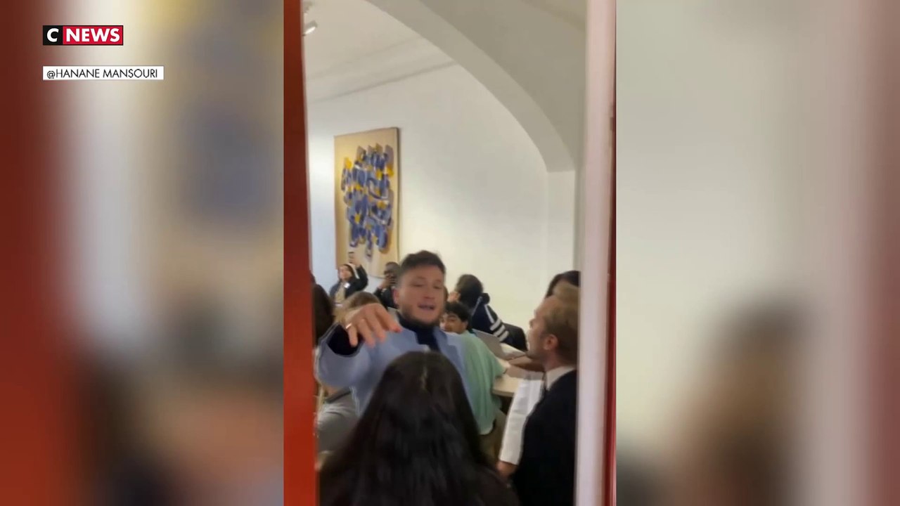 «Dehors les racistes» : le député LFI Raphaël Arnault chasse violemment les députés UDR de sa réunion polémique