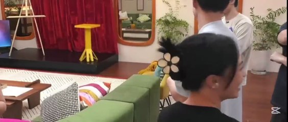 PBB UPDATE UNANG TASK_ HOUSEMATES NAG TIPON TIPON SA LIVING AREA DAHIL SA NAKITANG PAINTING STAND!