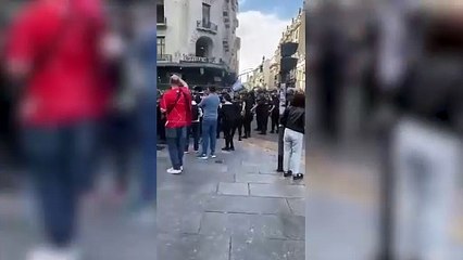 Así fue el palazo a la jubilada por parte de la policía