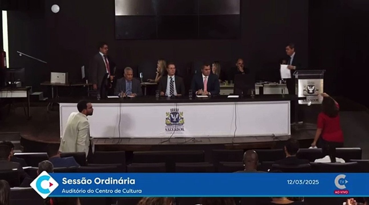 Vereadores trocam farpas durante sessão na Câmara de Salvador