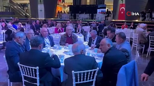 Başkan Aydın'dan muhtarlar ve meclis üyelerine iftar