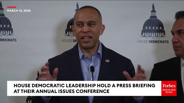 Hakeem Jeffries Warns: ‘Trump And House Republicans Are Crashing The Economy In Real Time’