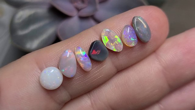 Jewelers Parcel of Small Australian Opals, 4.35tcw/7pcs