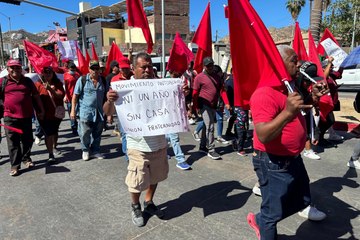 Marcha Movimiento Antorchista: pide vivienda digna y servicios básicos en Los Cabos