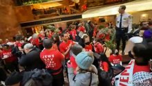 New York, manifestanti pro-palestina prendono d'assalto la Trump Tower