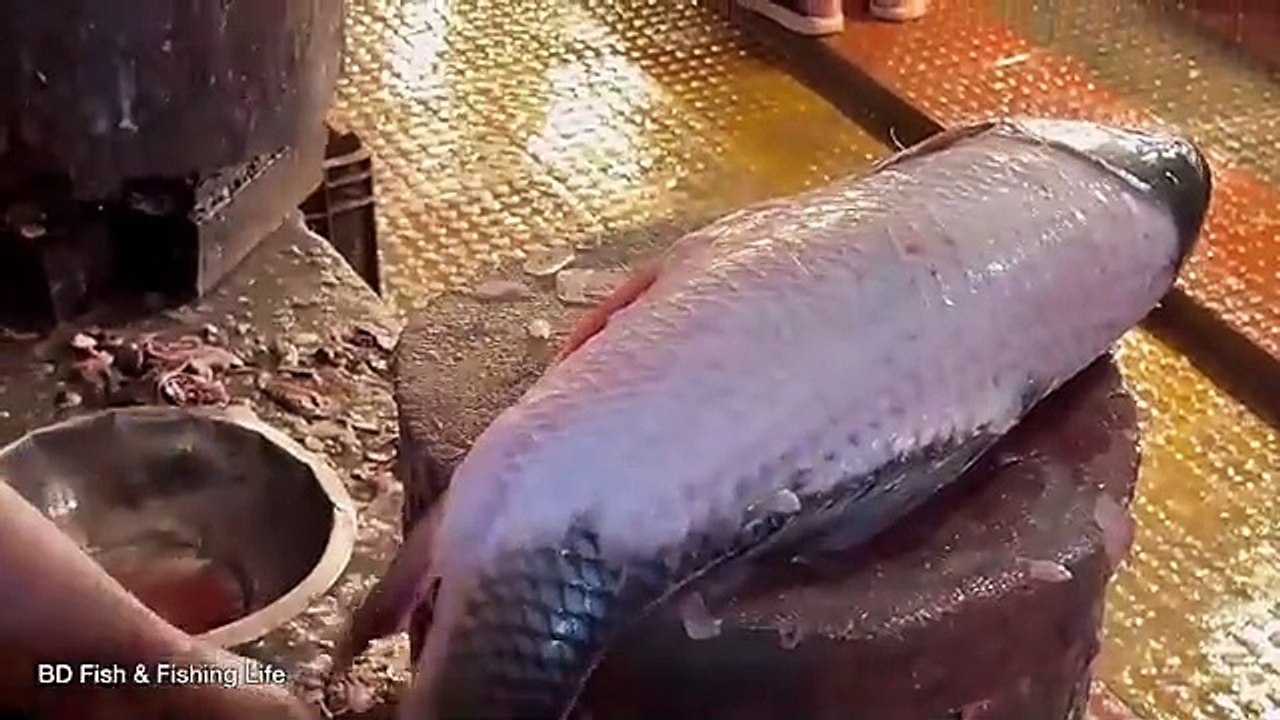 Amazing Cutting Skills  Giant Rohu Fish Cutting Skills By Expert Fish Cutter