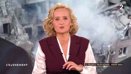 Caroline Roux bloquée en plein direct sur France 2 !