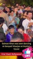 Salman Khan was seen dancing at Holi at Arpita's house