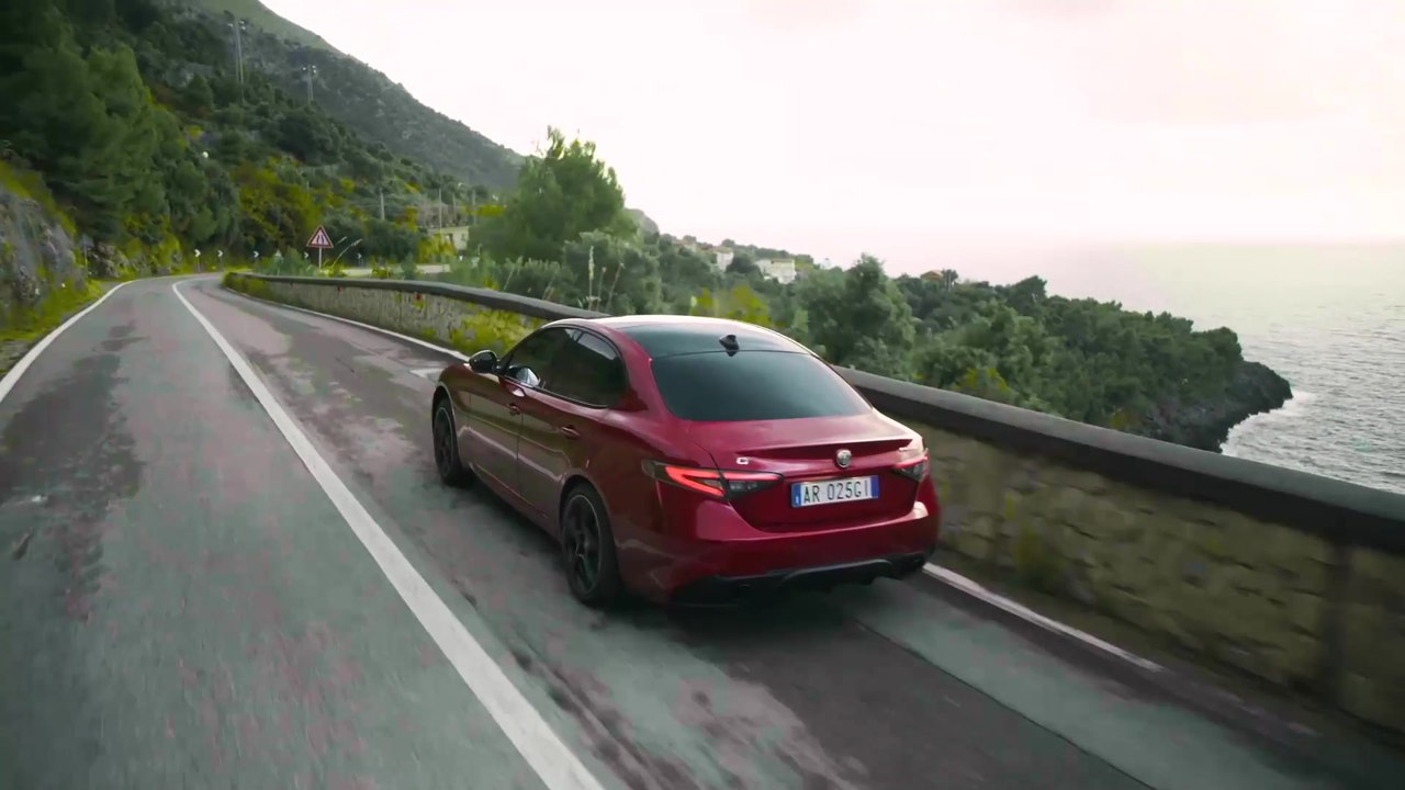 Der neue Alfa Romeo Giulia INTENSA