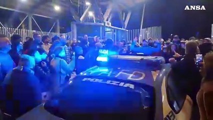 Panico a Napoli per una scossa di magnitudo 4,4, tanti in strada