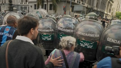 120 detenidos y más de 45 heridos en una manifestación en Argentina