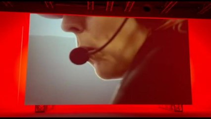 Non riuscire a staccare gli occhi: Paul Pfeiffer alla David Wallace