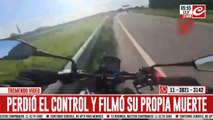 Motociclista perdió el control de su vehículo y filmó su propia muerte