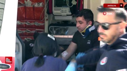 Antalya'da para taşıyan zırhlı araç ile otomobil çarpıştı