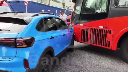 Acidente com Ônibus Biarticulado Deixa Três Feridos no Juvevê 🚍