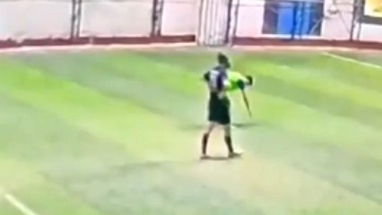 Sancaktepe'de halı sahada maç sırasında fenalaşan 17 yaşındaki genç hayatını kaybetti