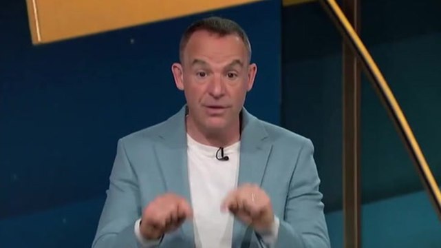 Martin Lewis issues urgent advice to anyone who uses mobile phone for banking