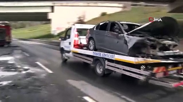 İstanbul trafiğinde lüks otomobil alev topuna döndü