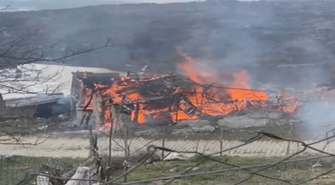 Bursa'da samanlık alev alev yandı