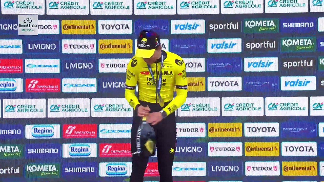 Award Ceremony Stage 4 Tirreno Adriatico 2025 (5)