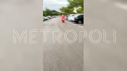 Agresión en el parking de la Roca Village