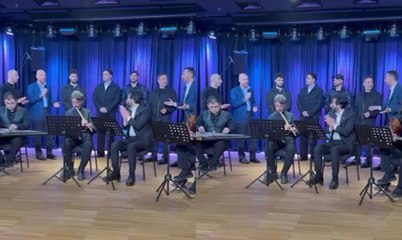 Bilal Erdoğan, sahurda sahneye çıkıp şarkı söyledi